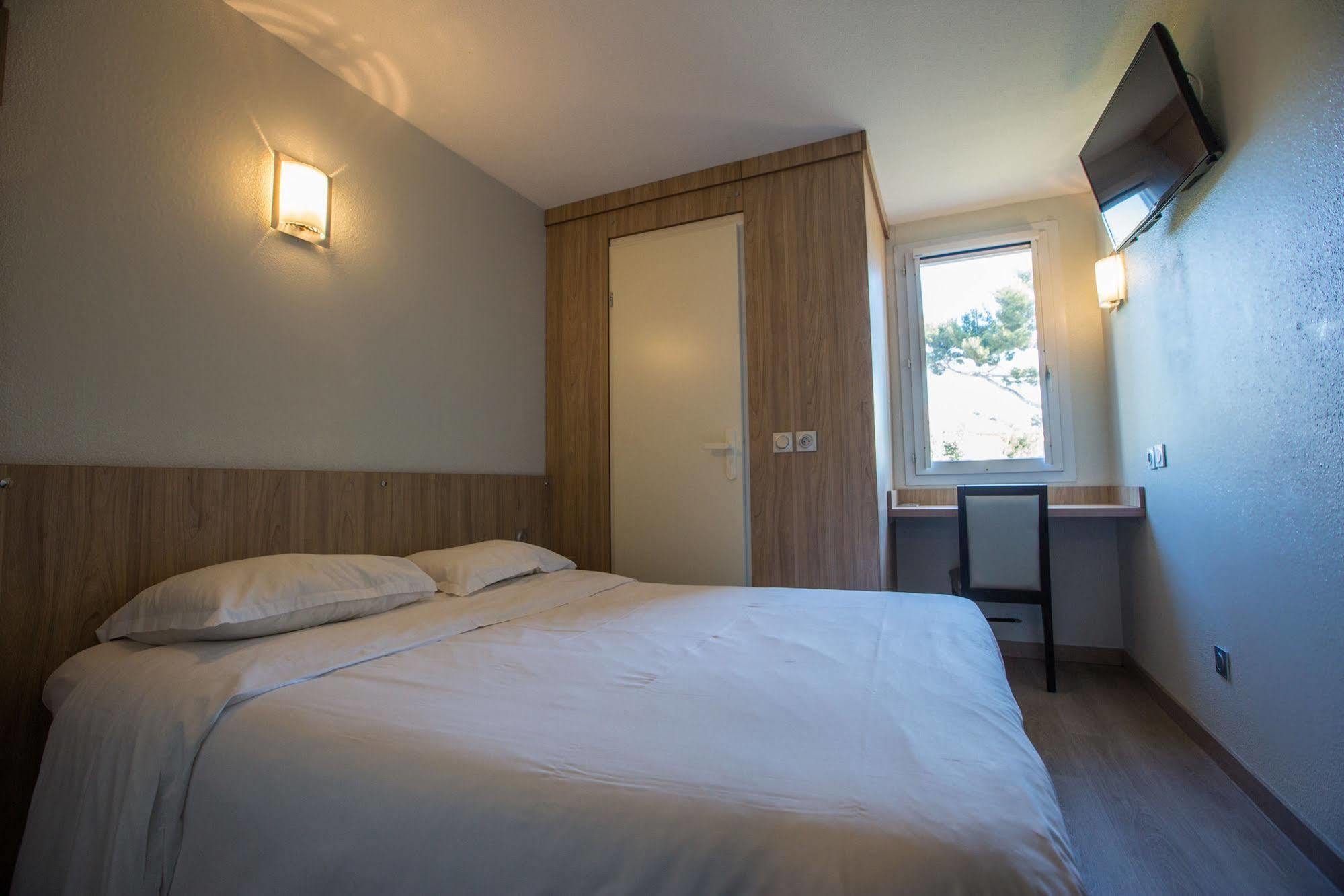 Hotel Parc Azur - Toulon אוליאולה מראה חיצוני תמונה